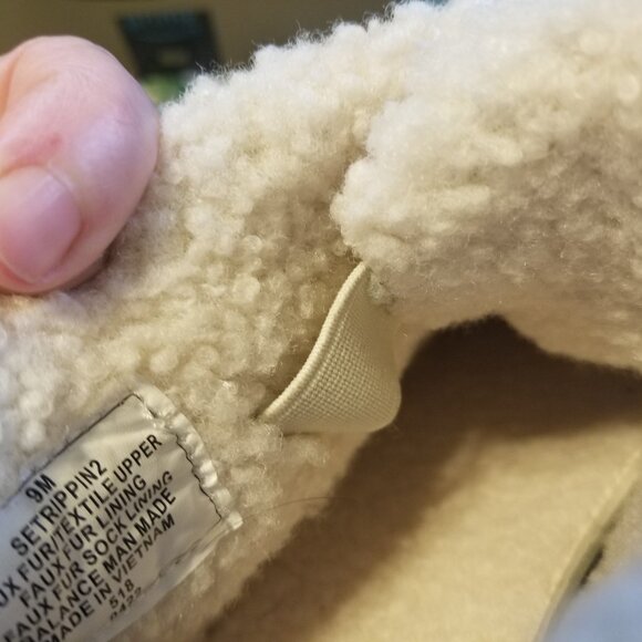 Easy Spirit Trippin Cozy Fuzzy Boots - Picture 6 of 6